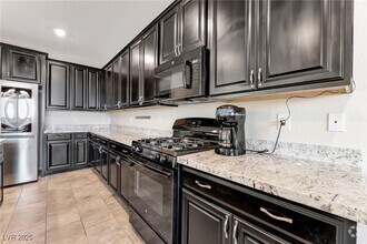 Building Photo - 4136 Midnight Crest Ave