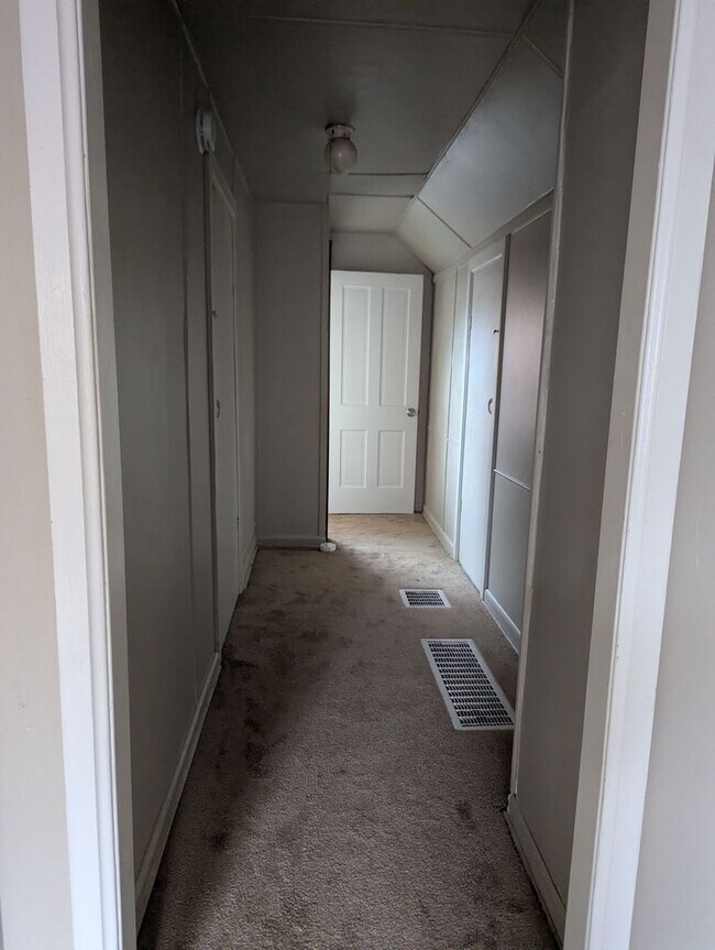 Foto del edificio - Charming 3-Bedroom Property in Prime Location