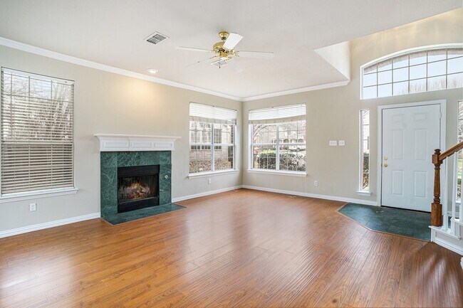 Foto del edificio - 5201 Arrowhead Way