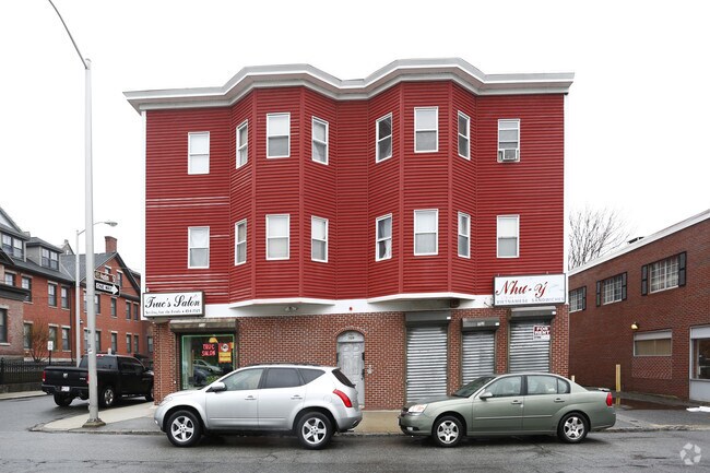 Building Photo - 707-713 Merrimack St