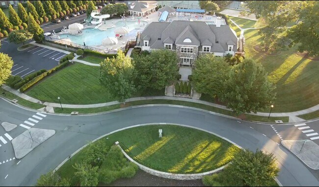 Foto del edificio - 478 Sapphire Rd