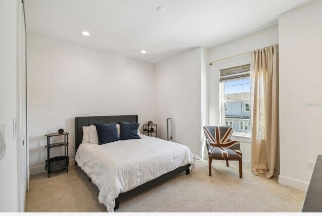 Foto del edificio - 3722 W Mango Ave