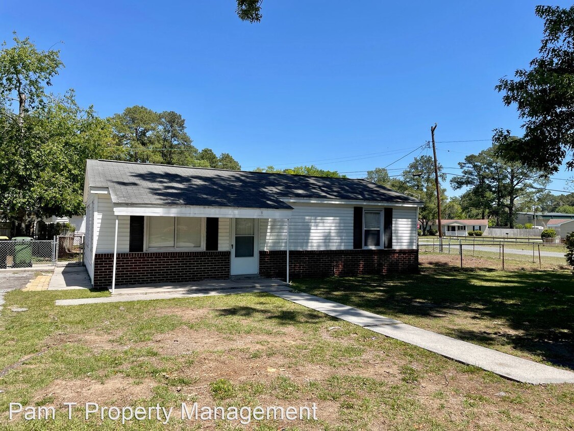 Primary Photo - 3 br, 1 bath House - 1 Weiner Drive