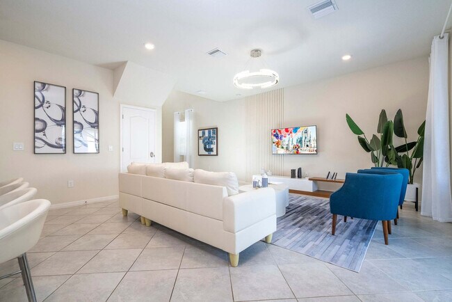 Foto del edificio - 7392 Oakmoss Loop