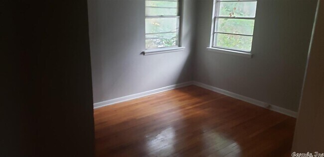 Foto del edificio - 48 Westminister Dr