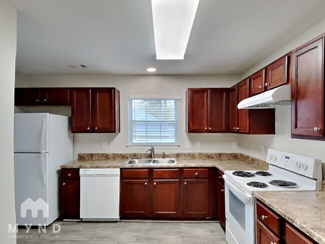 Foto del edificio - 5581 Ricky Ln