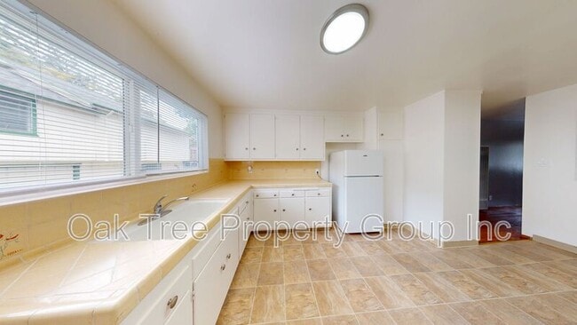Foto del edificio - 2429-2429 Humboldt Ave