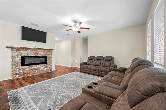 Building Photo - 116 Mills Dr