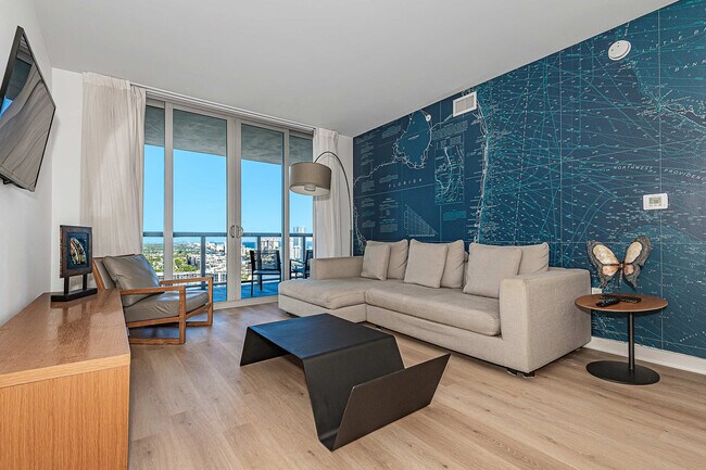 Foto del edificio - 2602 E Hallandale Beach Blvd