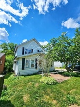 Building Photo - 823 Custer Dr