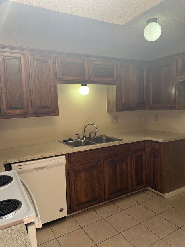 Foto del edificio - 11821 Garden Terrace Dr