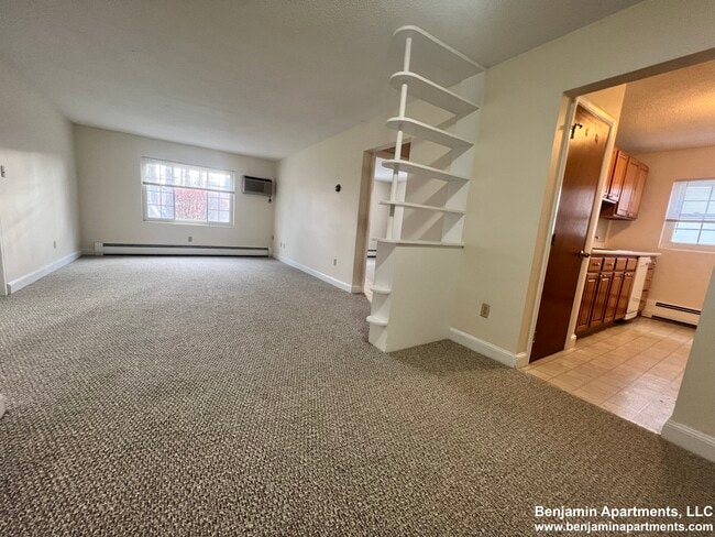 Building Photo - 15 Allen St