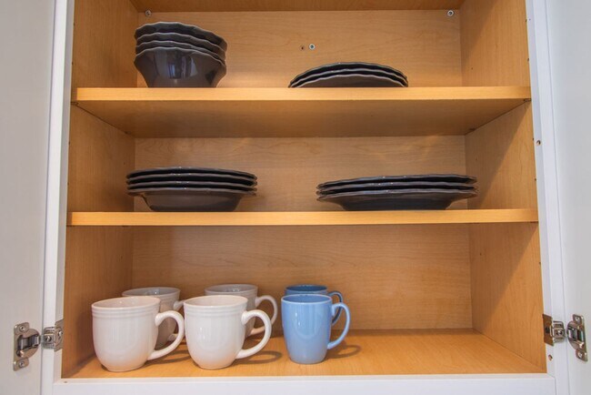 Foto del edificio - Looking to be in town? Hotel/Motel not for you? Look no further!