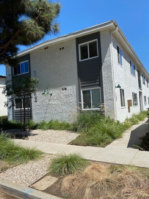 Foto del edificio - 3332 Helms Ave