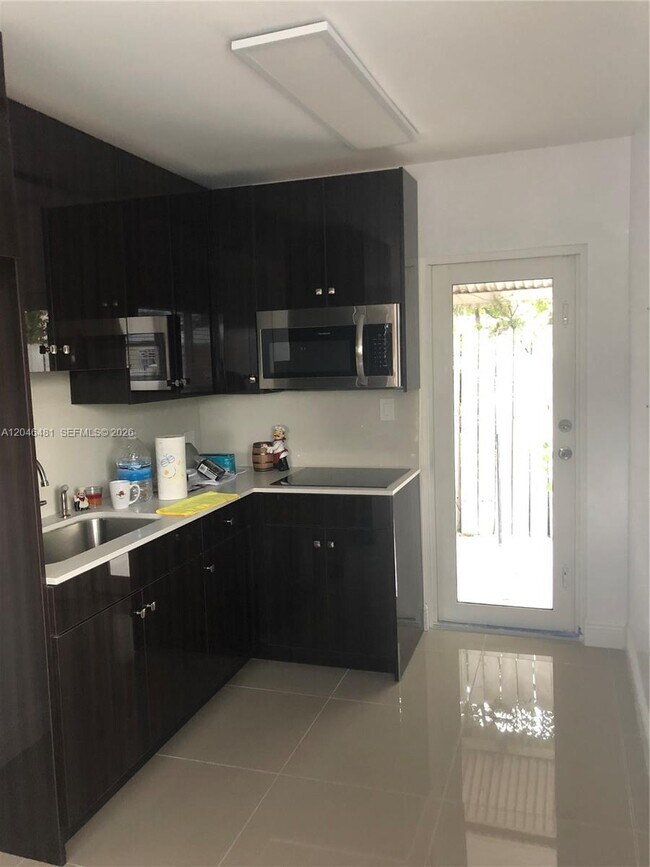 Foto del edificio - 4440 NW 3rd St