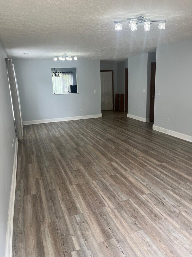 Building Photo - 3420 Bulah Ave