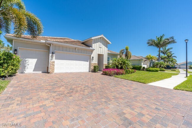 Foto del edificio - 14717 Leeward Dr
