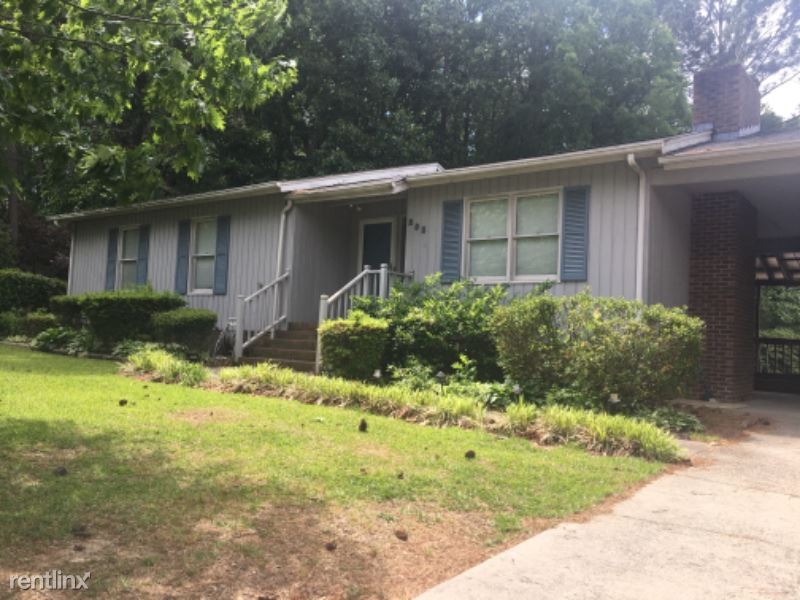 Primary Photo - 3 br, 2 bath House - 205 SW Maynard Rd