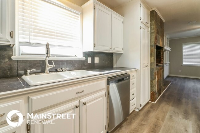 Building Photo - 3439 NW 53rd St