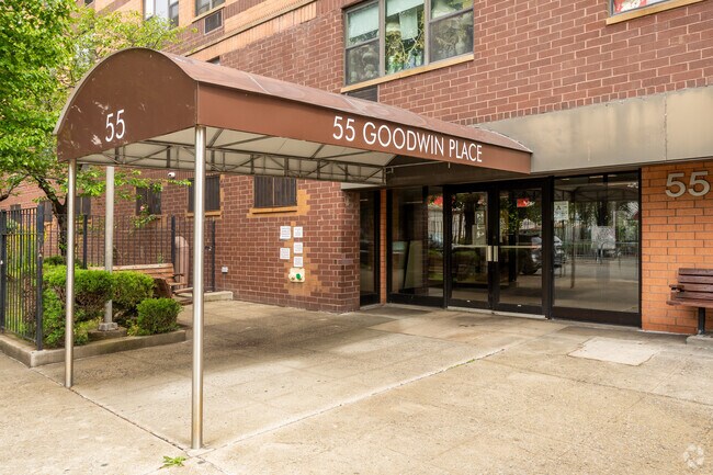 Foto del edificio - 55 Goodwin Place Housing For the Elderly