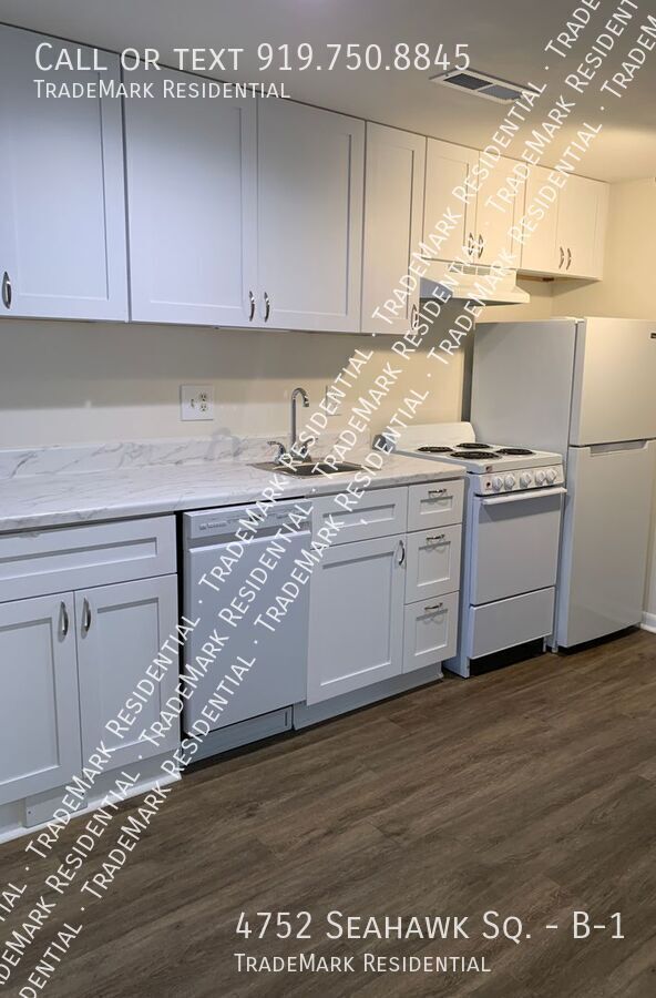 Foto del edificio - 4752 Seahawk Ct