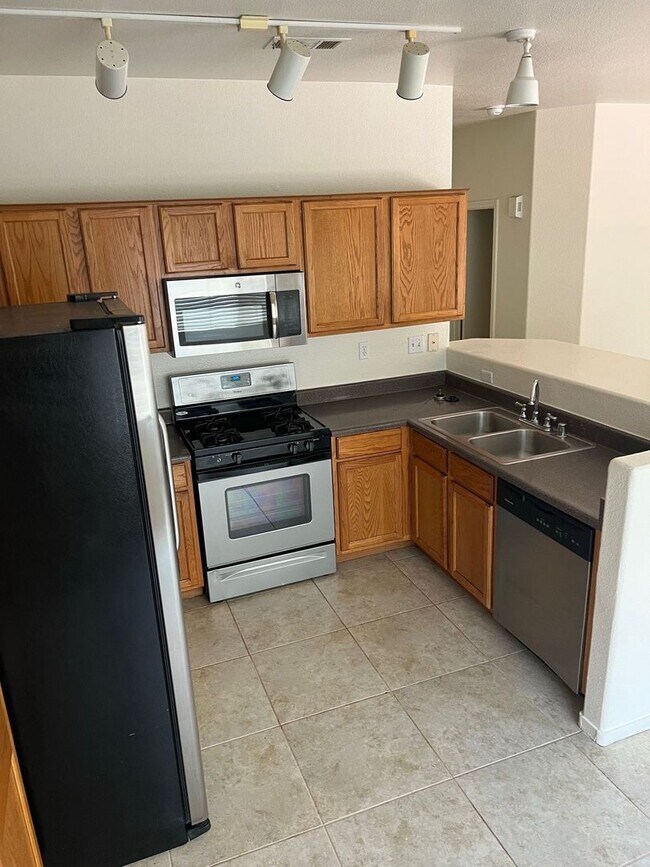 Foto del edificio - Three bedroom - North Las Vegas