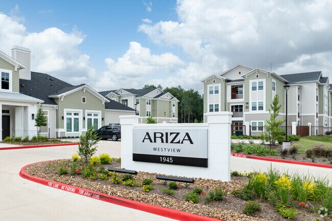 Building Photo - Ariza Westview