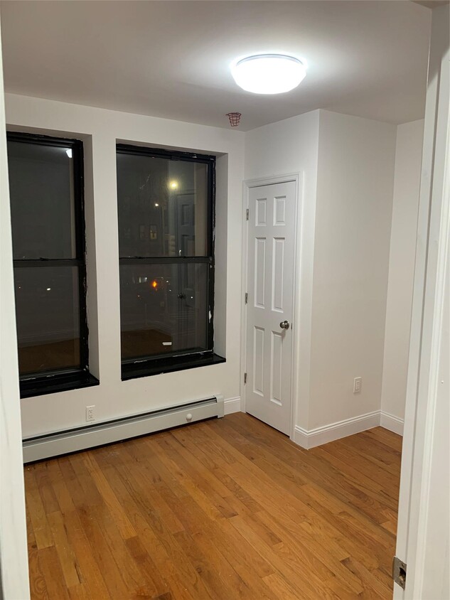 Foto principal - 20-22-22 Horton Ave