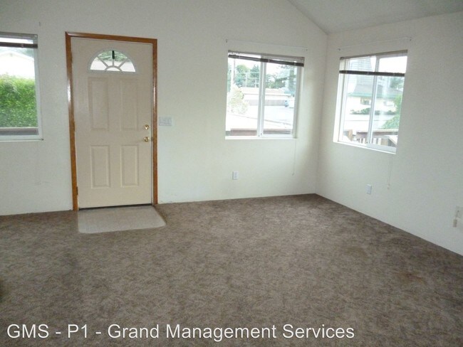 Building Photo - 2 br, 1 bath Apartment - 1946 16th Street