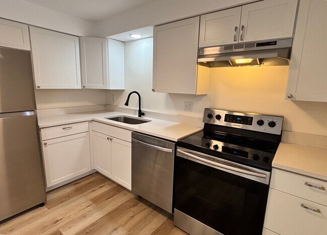 Foto del edificio - 429 Thomas St NW