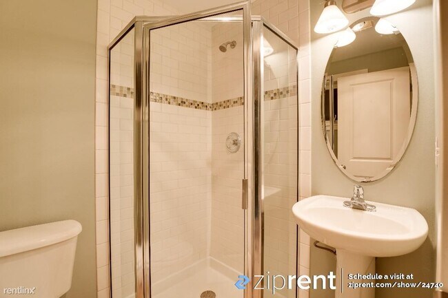 Foto del edificio - 3 br, 3.5 bath Townhome - 9506 Interlake A...