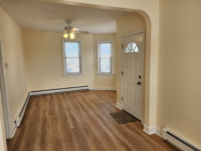 Dining Room - 11 Fairmount Ave