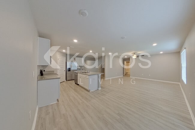 Building Photo - 4820 Malay Cir