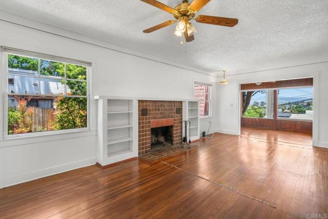 Building Photo - 145 S Grape St