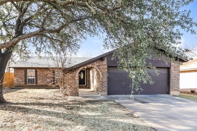 Building Photo - 3909 Anewby Way