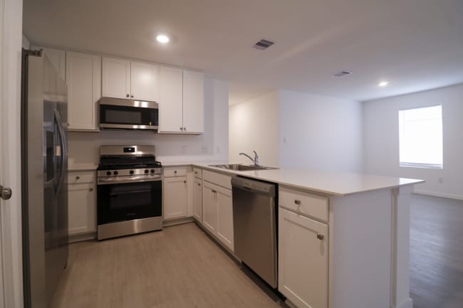 Building Photo - 2511 Night Emerald Dr