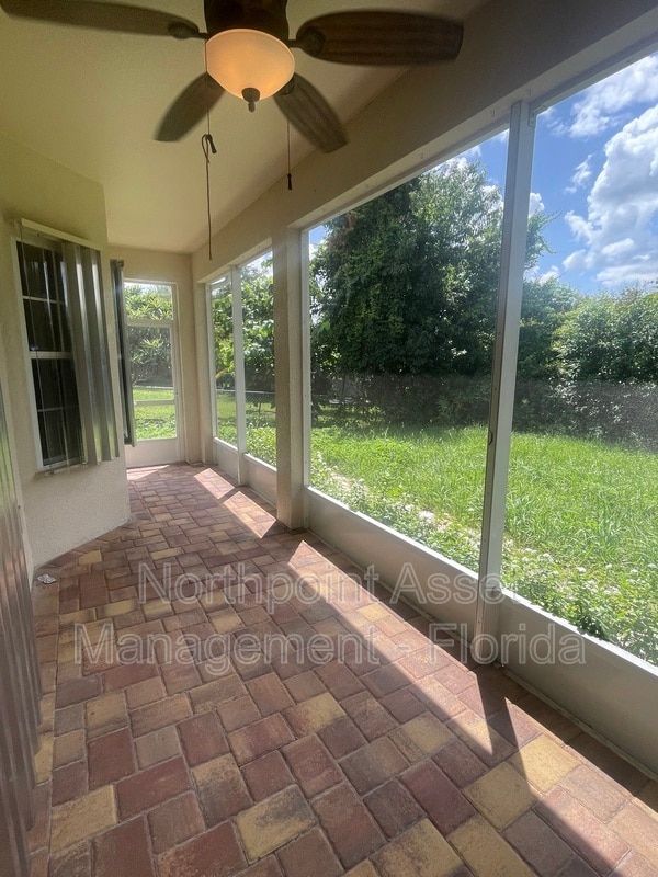 Building Photo - 6216 Freeport Dr