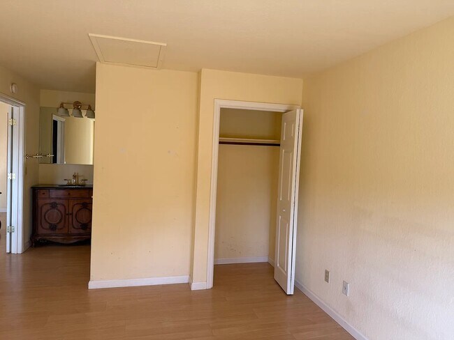 Foto del edificio - 504 Dogwood Dr
