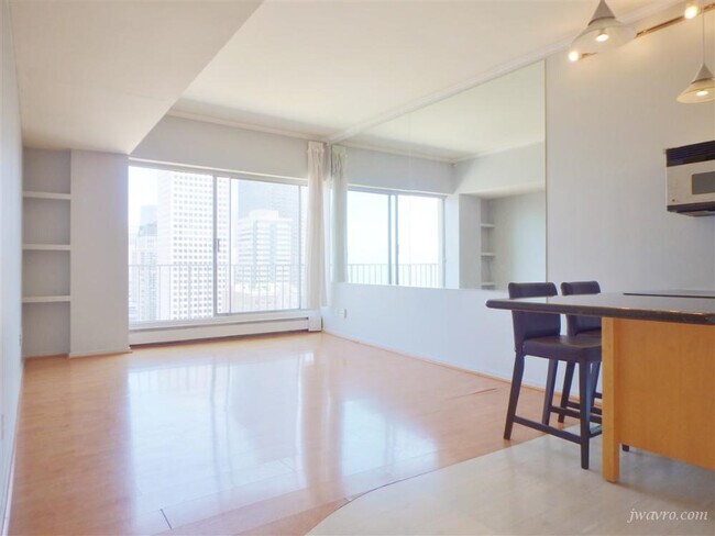 Foto del edificio - 10 Miller Pl