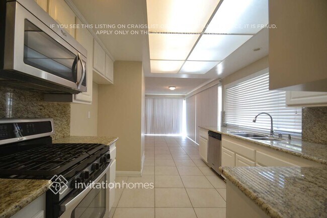 Foto del edificio - 2177 Fernwood Ct