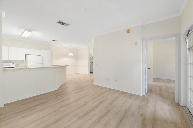 Building Photo - 3593 Conroy Rd