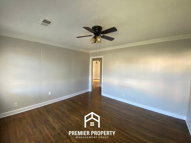 Foto del edificio - 7908 Harrold St