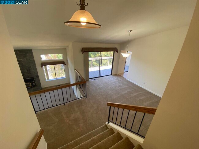 Foto del edificio - 115 Sunnybrae Ct