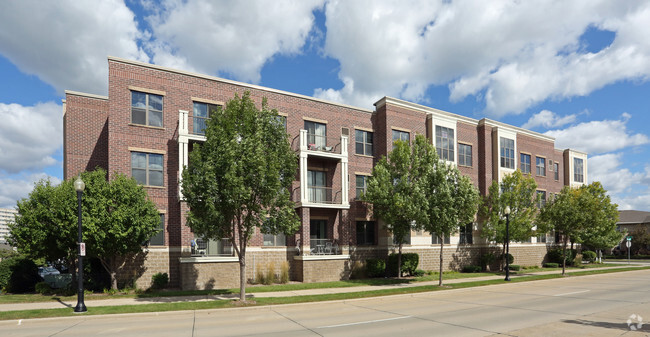 Foto del edificio - Concord Place Apartments