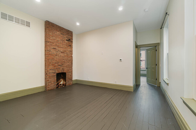 Foto del edificio - 1563 Holman St