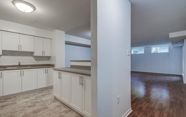 Building Photo - 320 Emms Dr