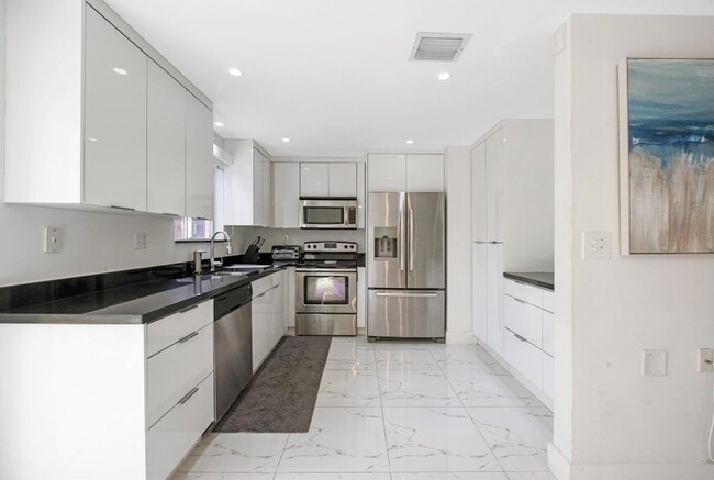 Photo - 18821 NW 84th Ct Townhome