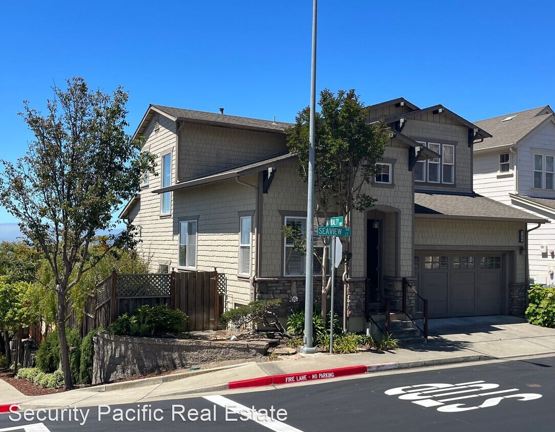 Primary Photo - 3 br, 2.5 bath House - 108 Seaview Ct.