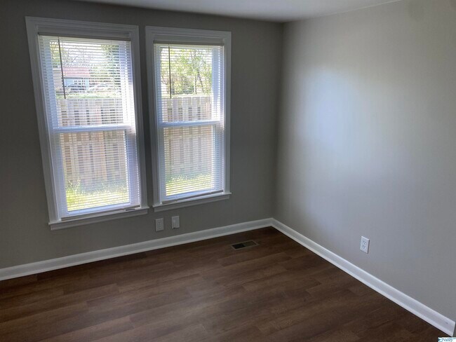 Foto del edificio - 2024 SW 1st St