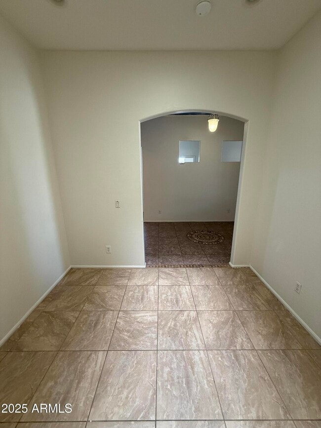 Building Photo - 12429 W Pima St